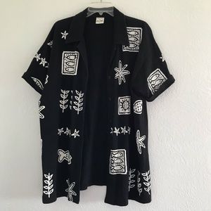 Black and White Sea creature button up 🔲